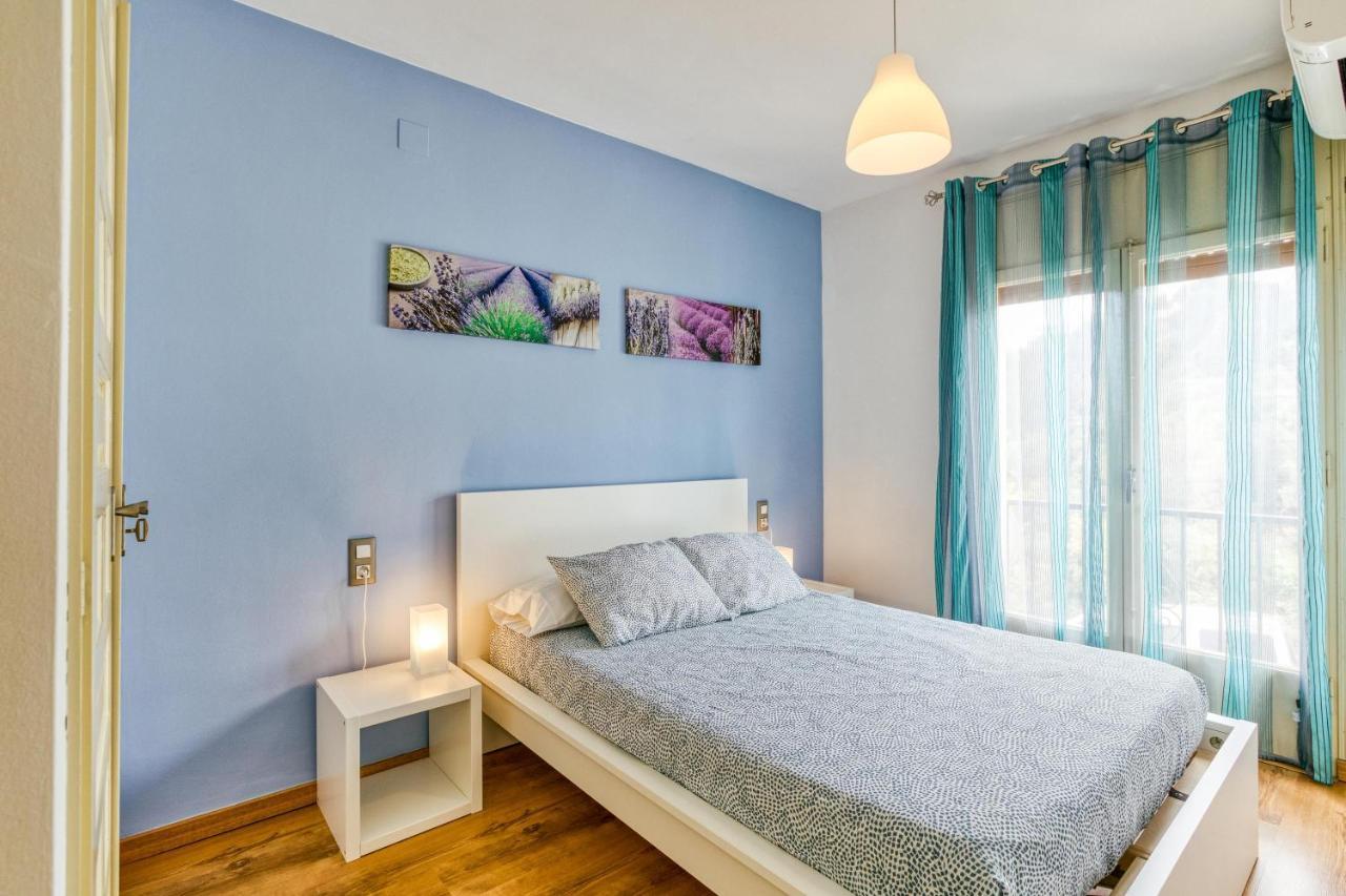 Apartamento Roses Victor Bagian luar foto
