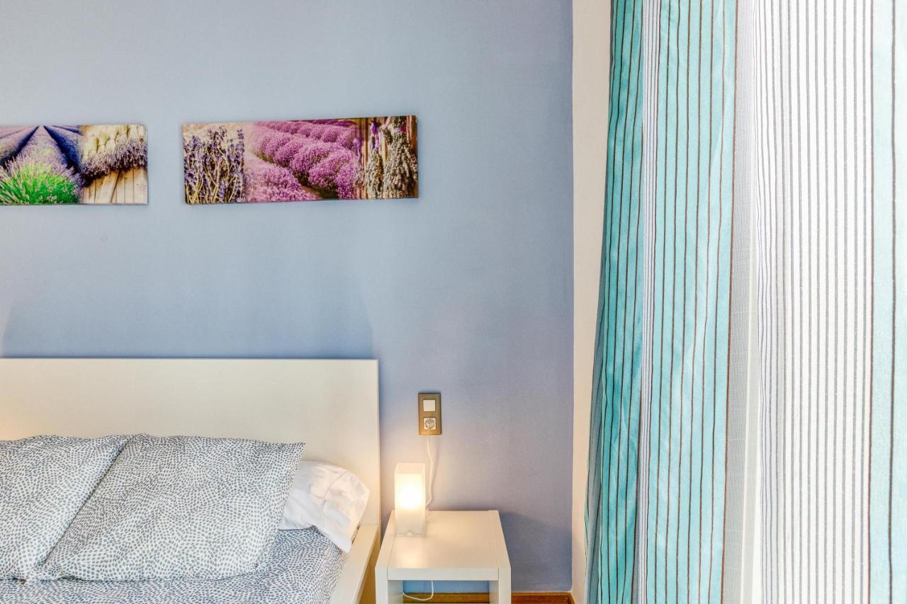 Apartamento Roses Victor Bagian luar foto
