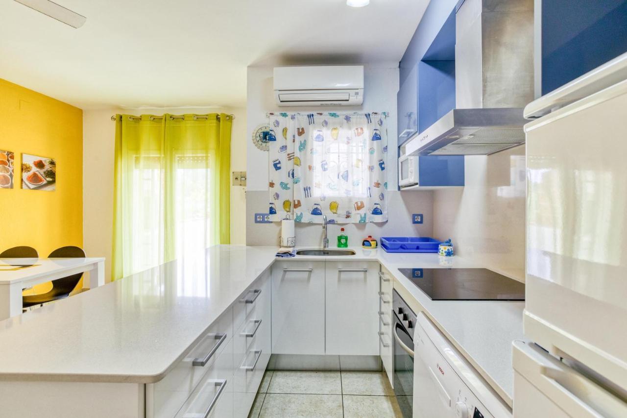 Apartamento Roses Victor Bagian luar foto